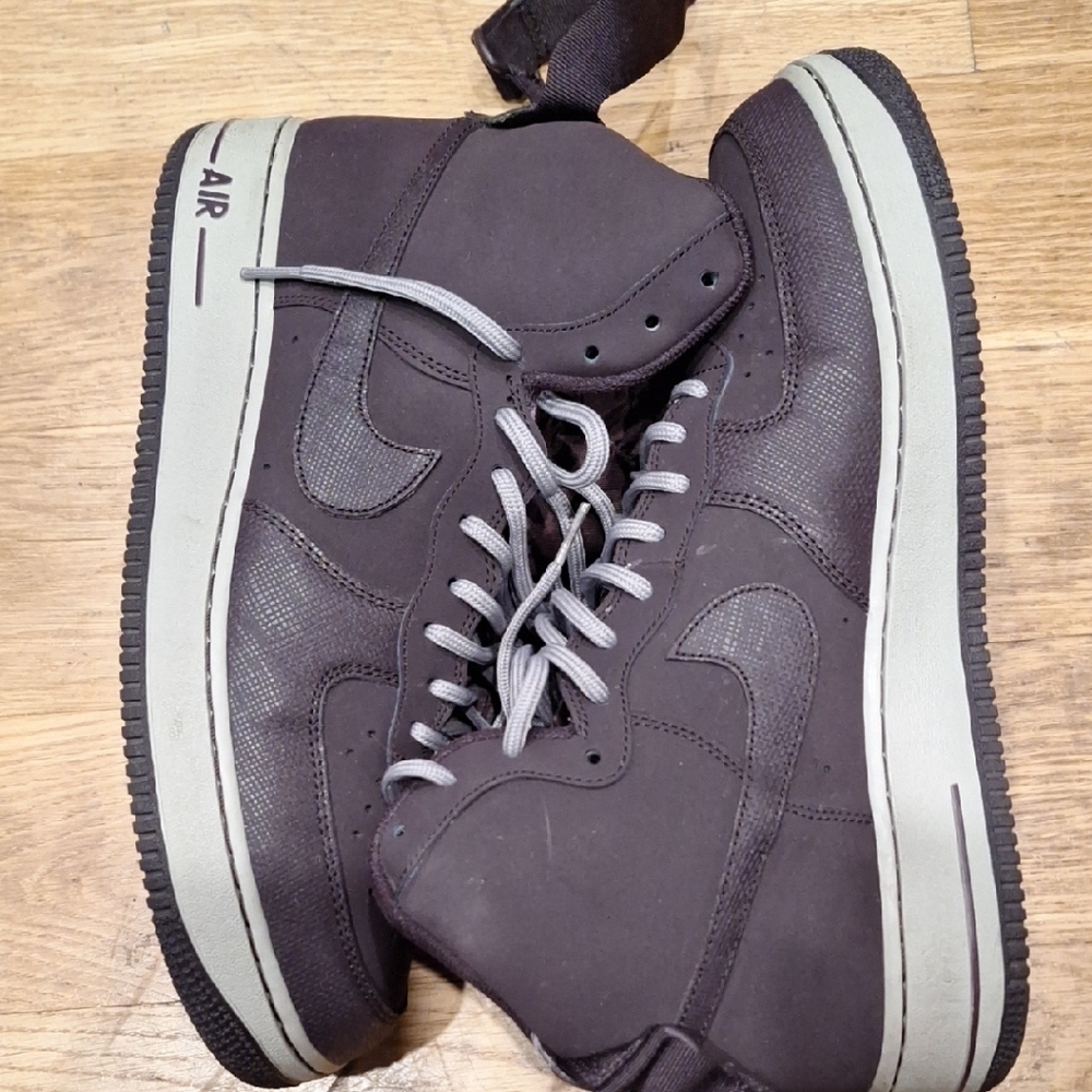Nike Dark Gray High-Top Sneakers